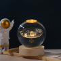 Veilleuse Boule Cristal Galaxie LED - Ambiance Unique