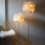 Lampadaire LED en plumes d’autruche - Élégance moderne